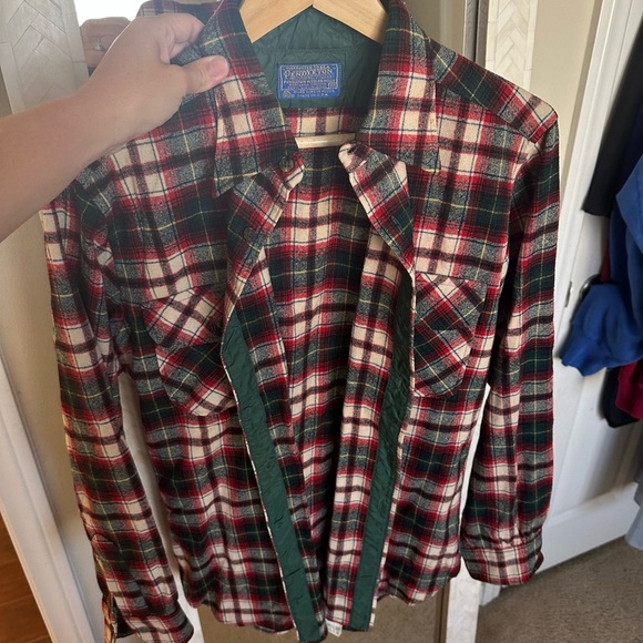 Pendleton Vintage Plaid Flannel Button Up Shirt - Picture 2 of 6